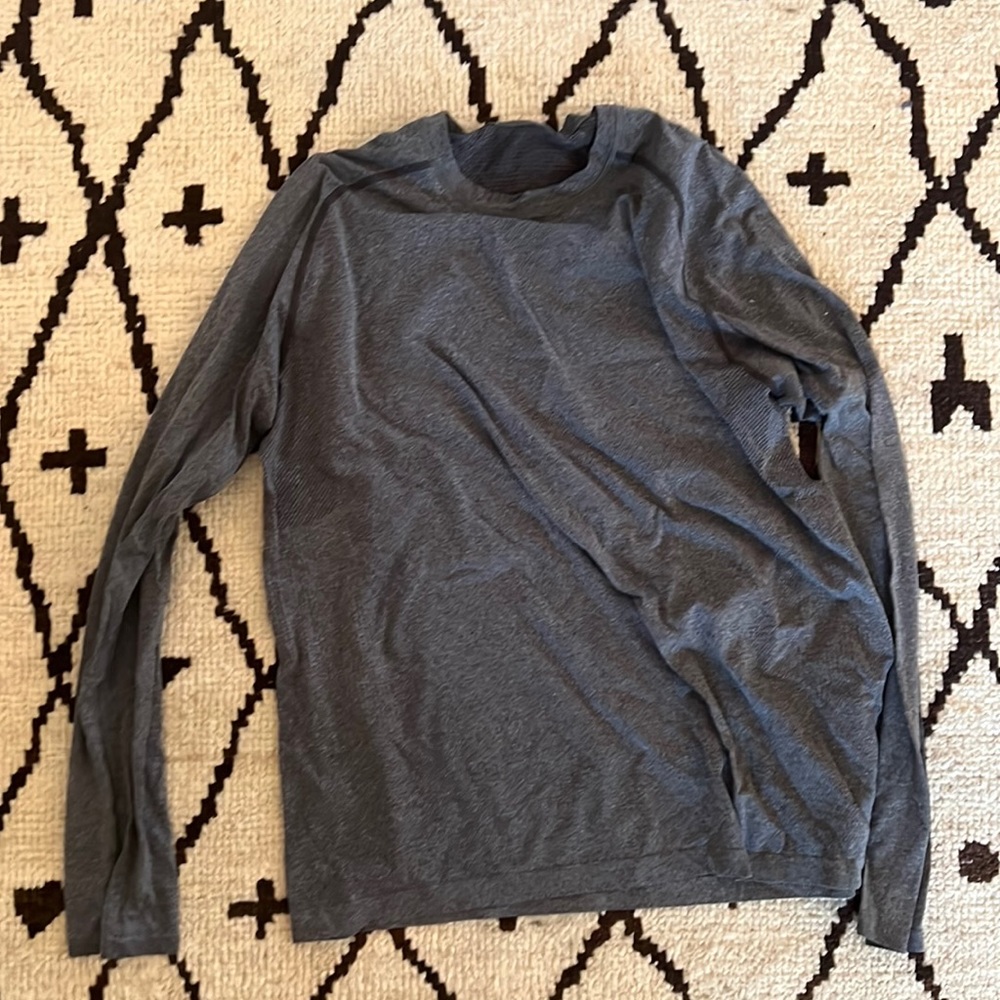 Lululemon metal vent long sleeve XL